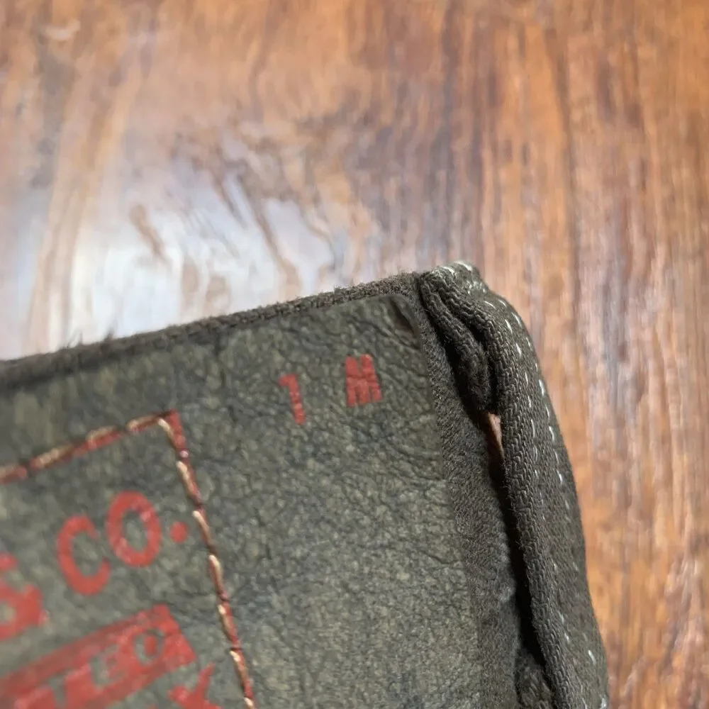 Levis bin d1
